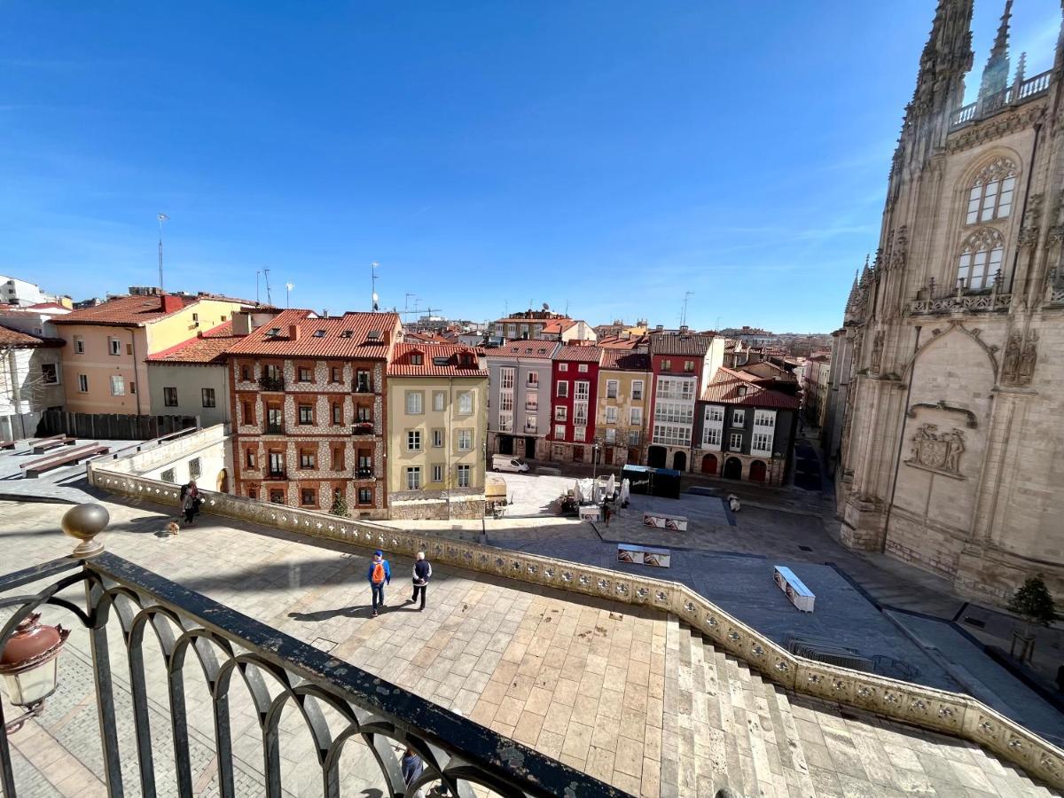 Atuaire Home Balcon Con Vistas A La Catedral De Burgos Bagian luar foto